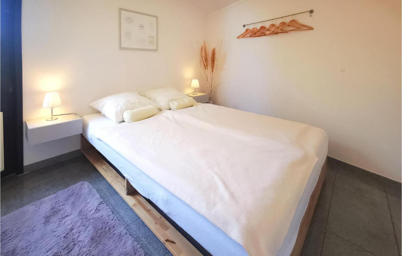 2 Bedroom Gorgeous Home In Lemmer Exterior photo