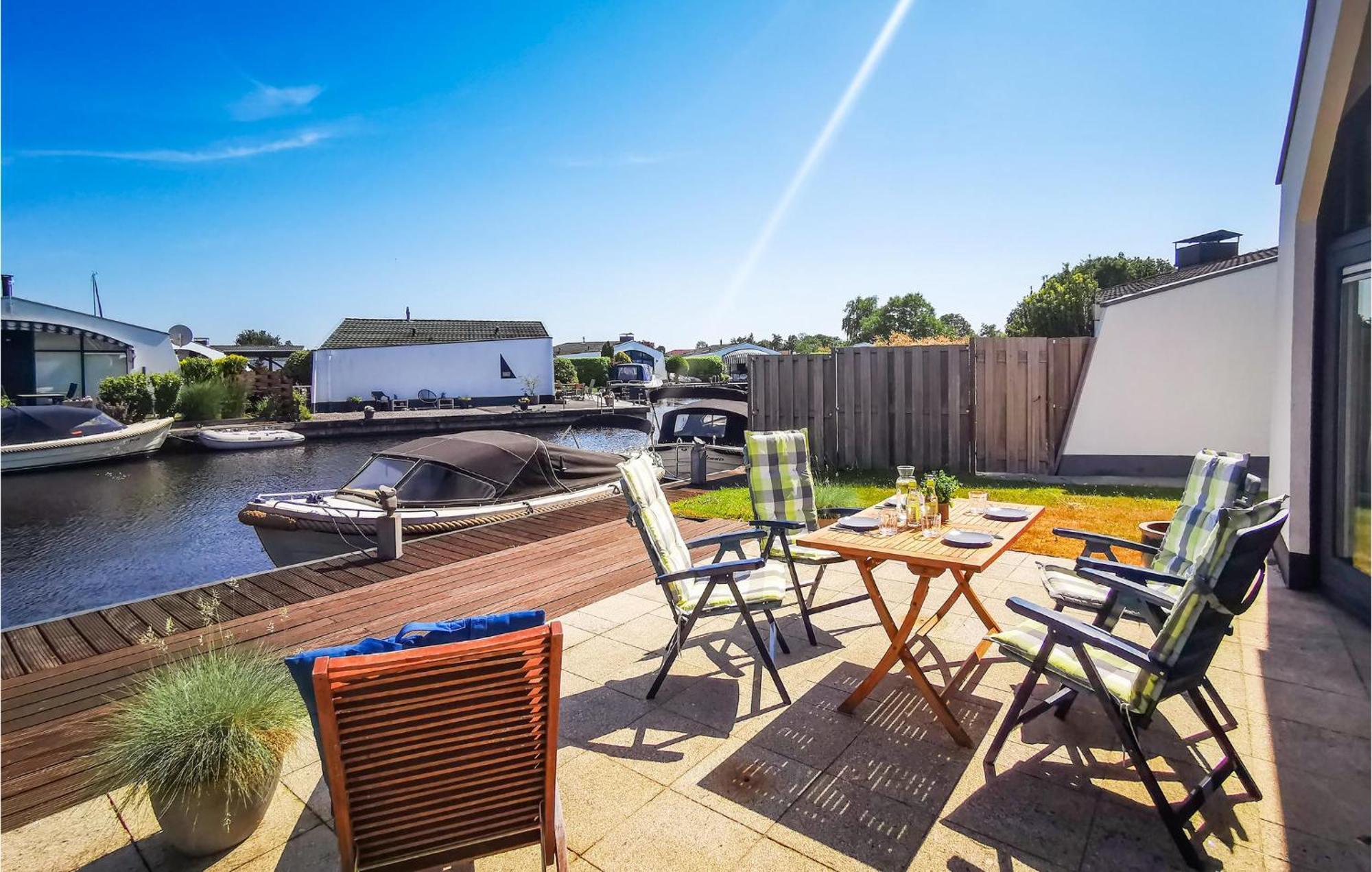 2 Bedroom Gorgeous Home In Lemmer Exterior photo